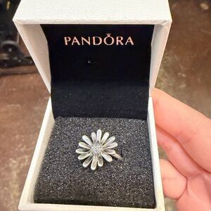 NIB AUTHENTIC PANDORA DAISY FLOWER STATEMENT RING SZ 8